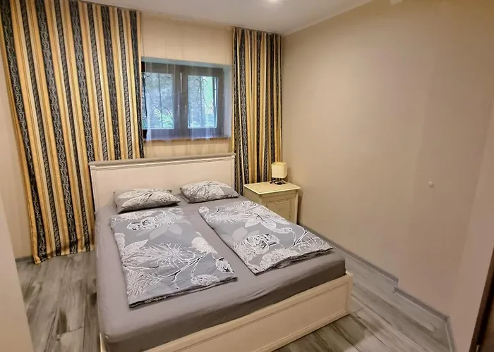 Spacious Apartment In The Quiet Center